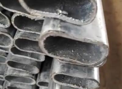 25*50熱鍍鋅橢圓大棚管折彎視頻